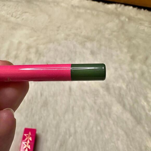 NIB Jeffree Star Velour Lip Liner Crocodile Tears Full Size 1.2g - Picture 4 of 10